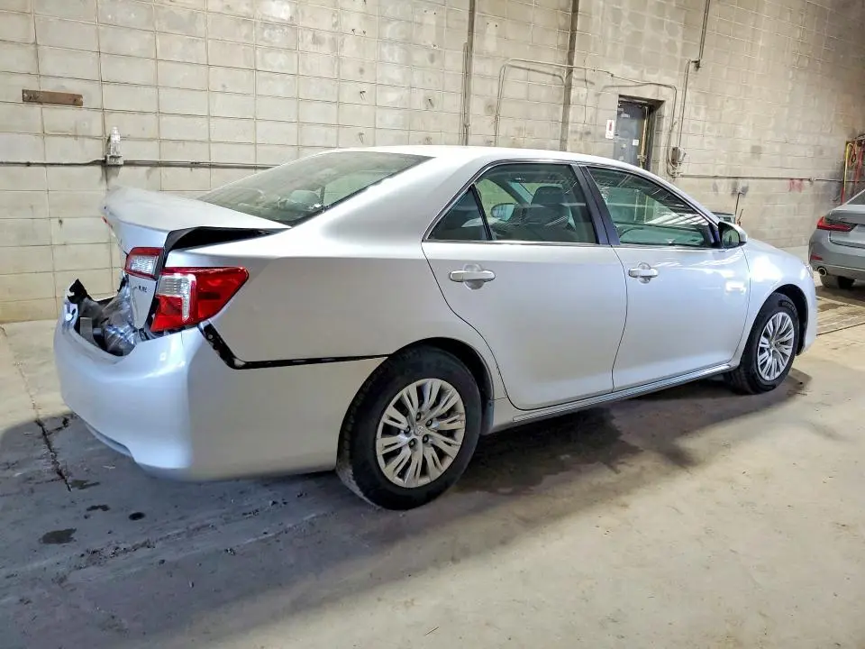 2014 TOYOTA CAMRY LE  