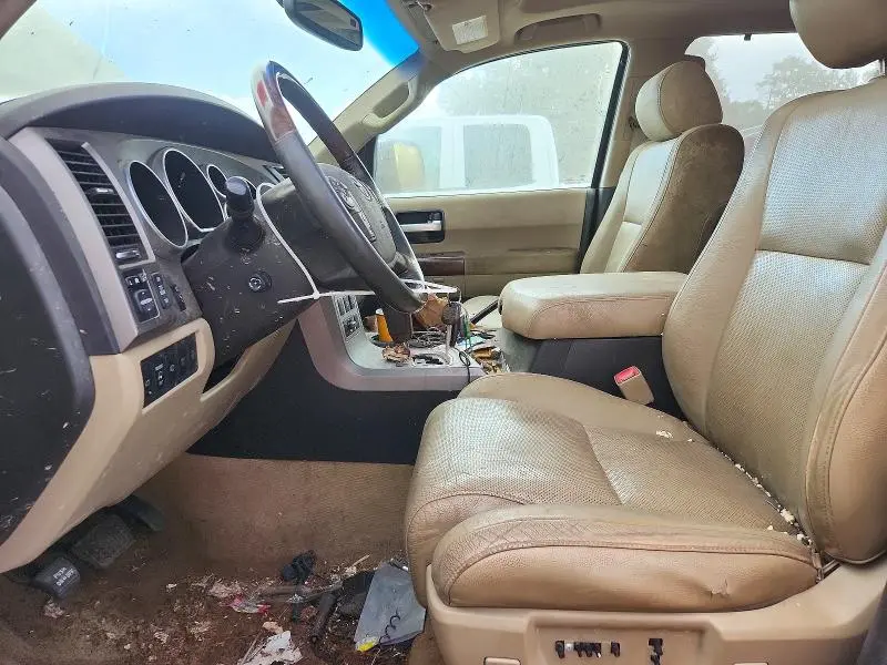 2010 TOYOTA SEQUOIA PLATINUM  