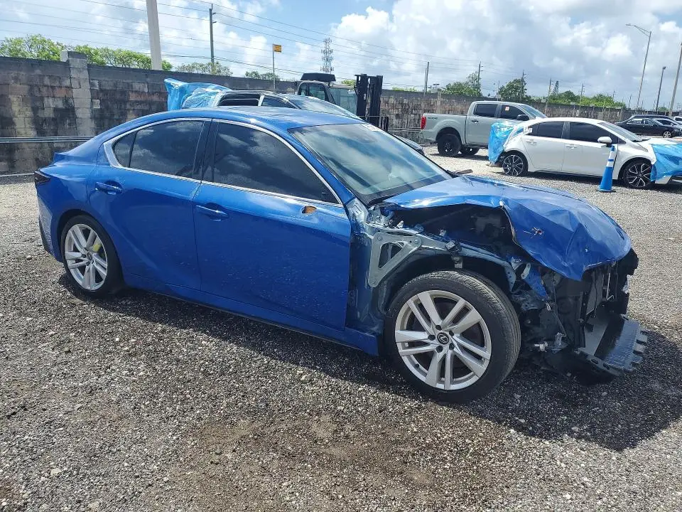 2024 LEXUS IS 300 BASE  