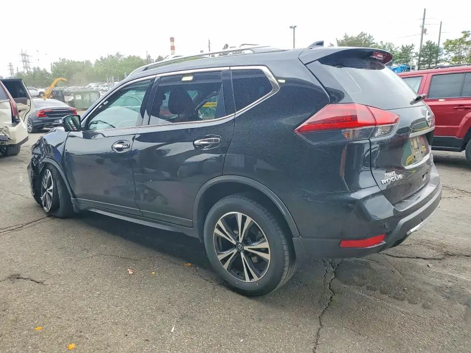 2020 NISSAN ROGUE SV  