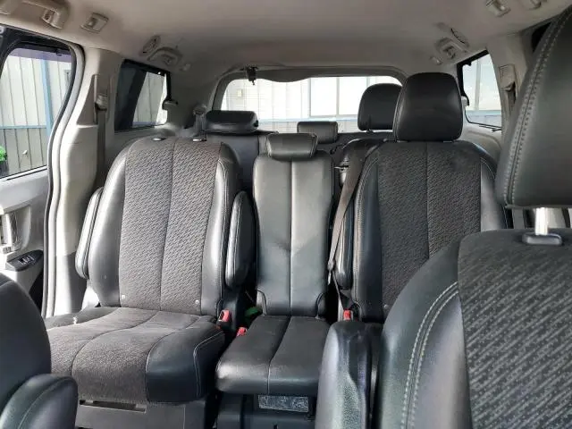 2013 TOYOTA SIENNA SPORT  