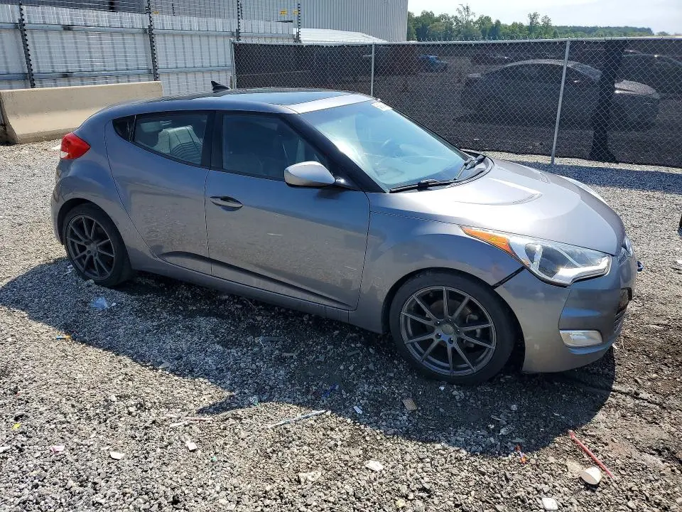 2013 HYUNDAI VELOSTER BASE  