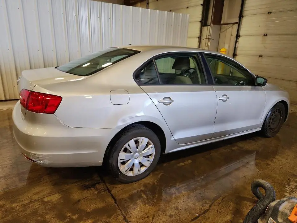 2012 VOLKSWAGEN JETTA BASE  