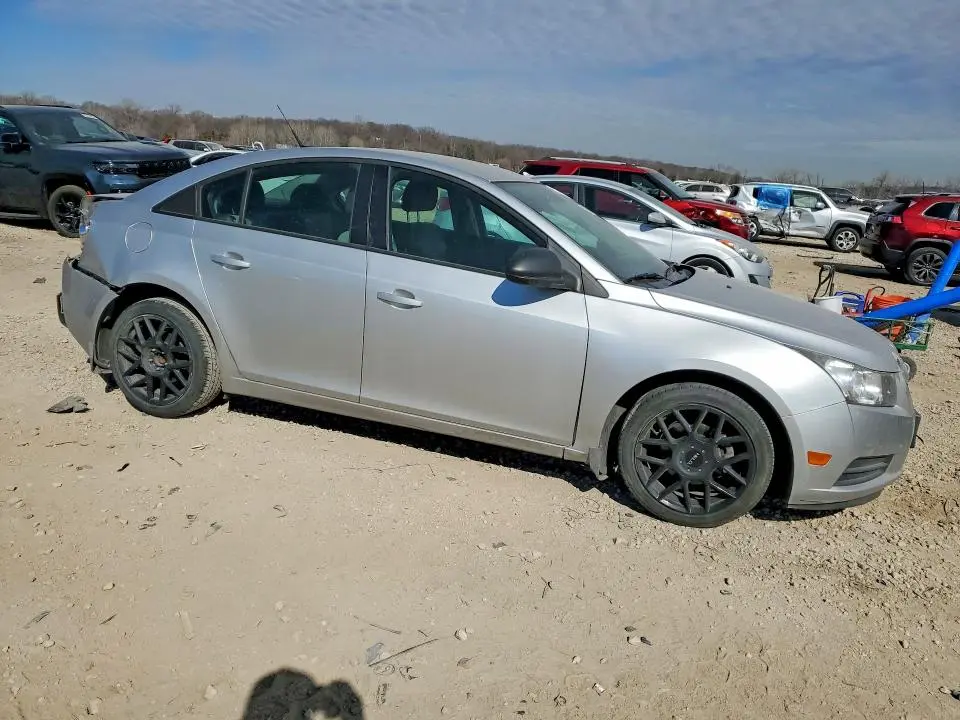 2014 CHEVROLET CRUZE LS  