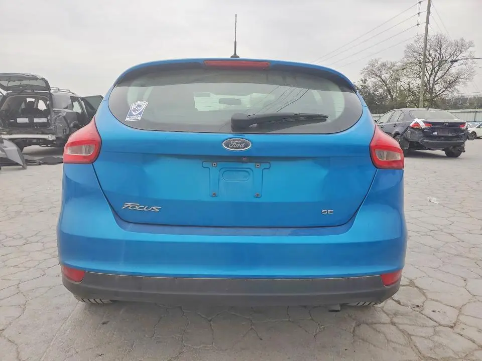 2017 FORD FOCUS SE  