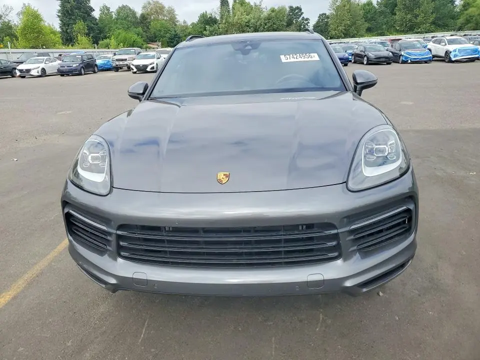2022 PORSCHE CAYENNE   