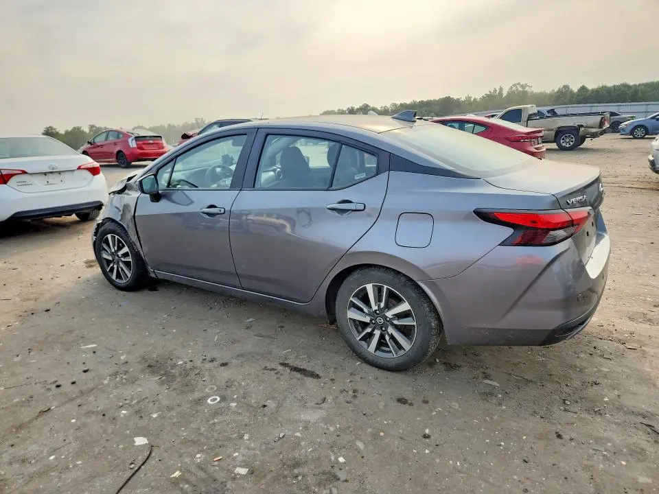 2021 NISSAN VERSA SV  