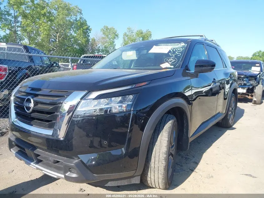 2024 NISSAN PATHFINDER SL 4WD