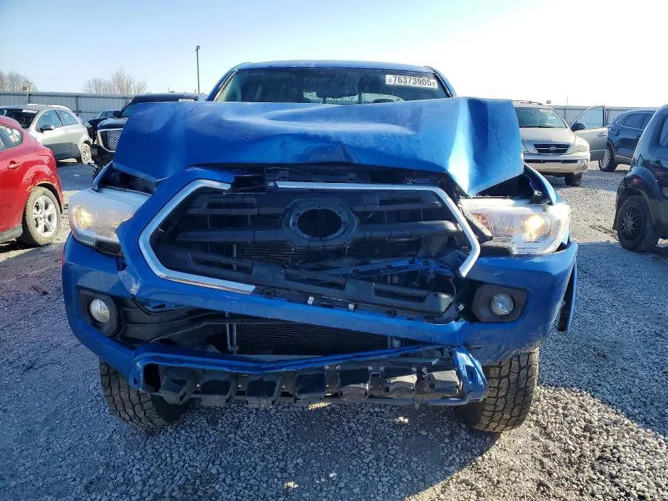 2017 TOYOTA TACOMA   