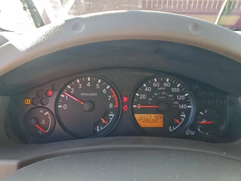 2010 NISSAN FRONTIER CREW CAB SE  