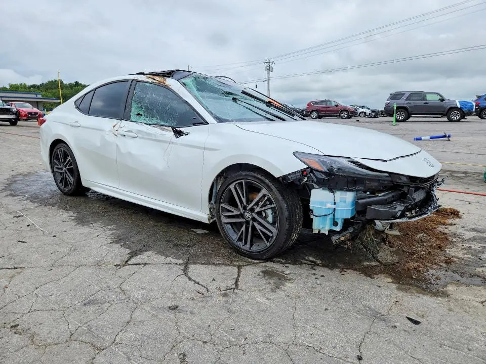 2025 TOYOTA CAMRY XSE  