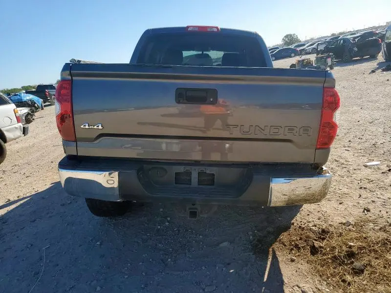 2014 TOYOTA TUNDRA CREWMAX SR5  