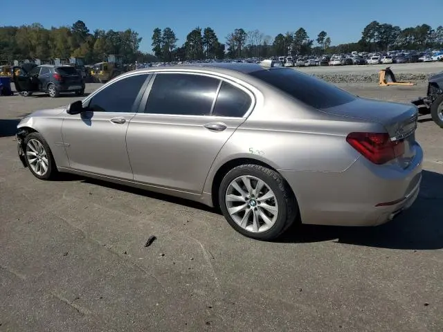 2013 BMW 740 LXI  