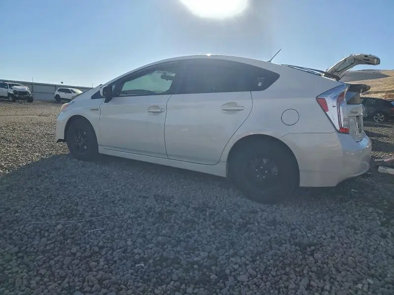 2014 TOYOTA PRIUS   