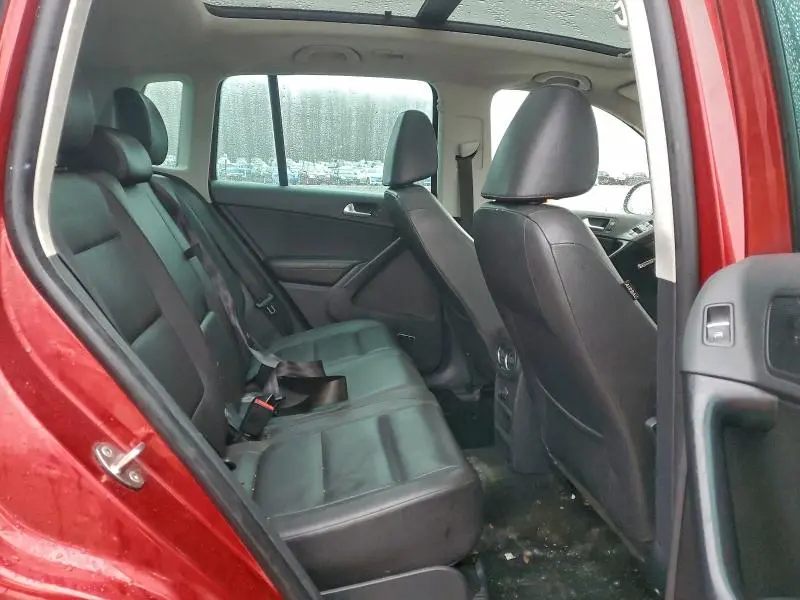 2014 VOLKSWAGEN TIGUAN S  