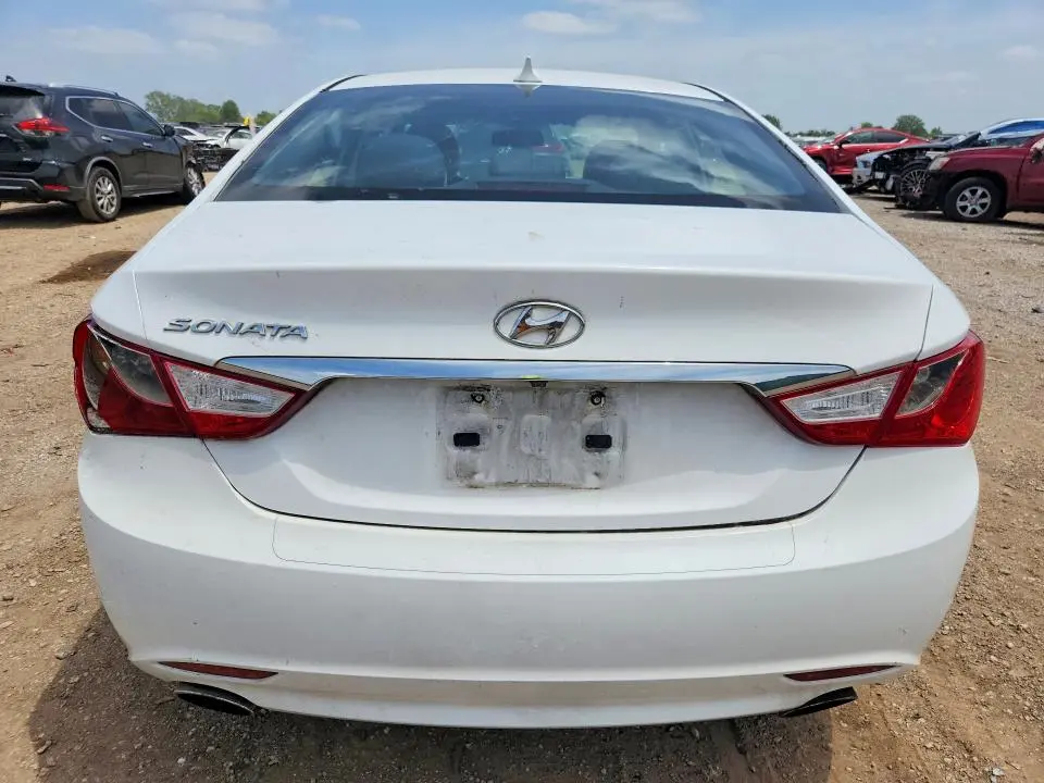 2013 HYUNDAI SONATA SE  