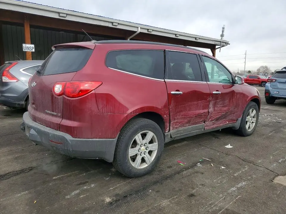2011 CHEVROLET TRAVERSE LT  
