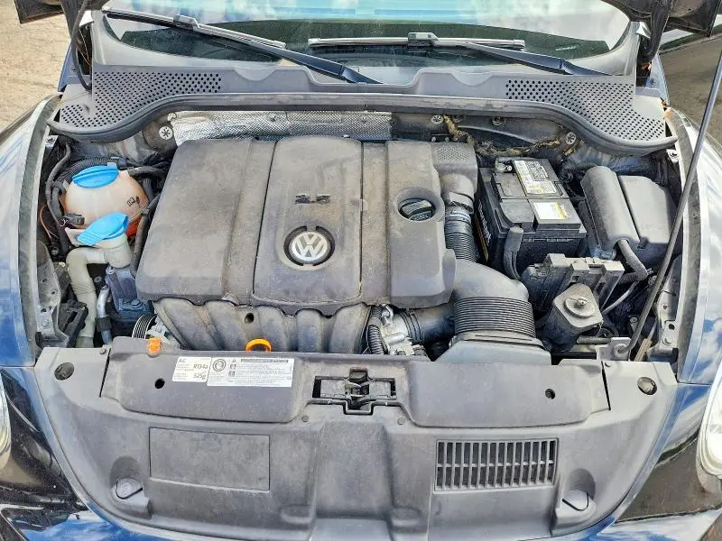 2012 VOLKSWAGEN BEETLE   