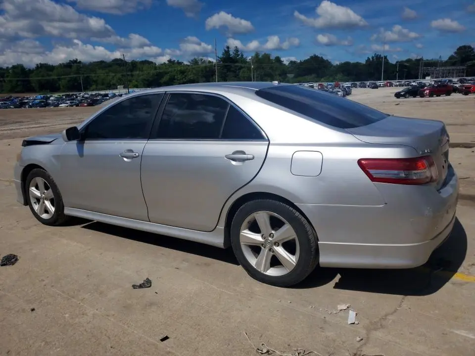 2010 TOYOTA CAMRY SE  