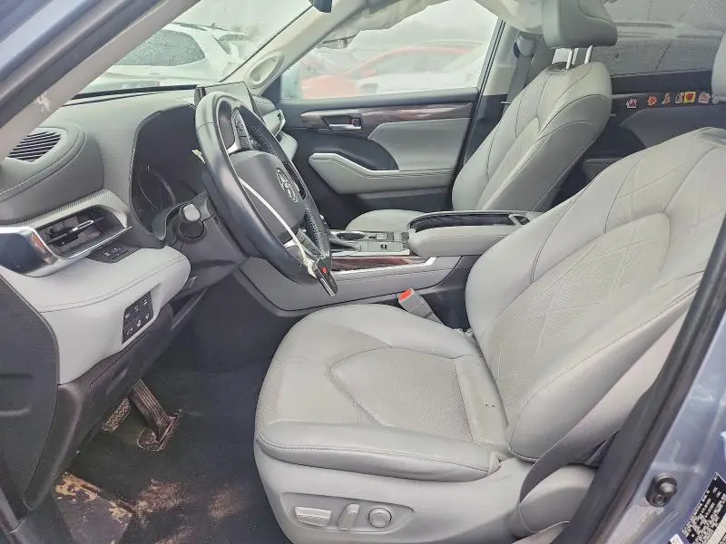 2021 TOYOTA HIGHLANDER HYBRID PLATINUM  