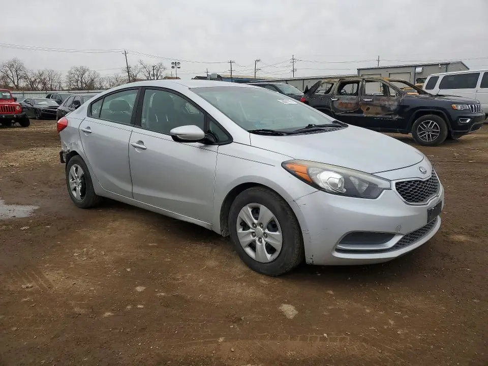 2016 KIA FORTE LX  