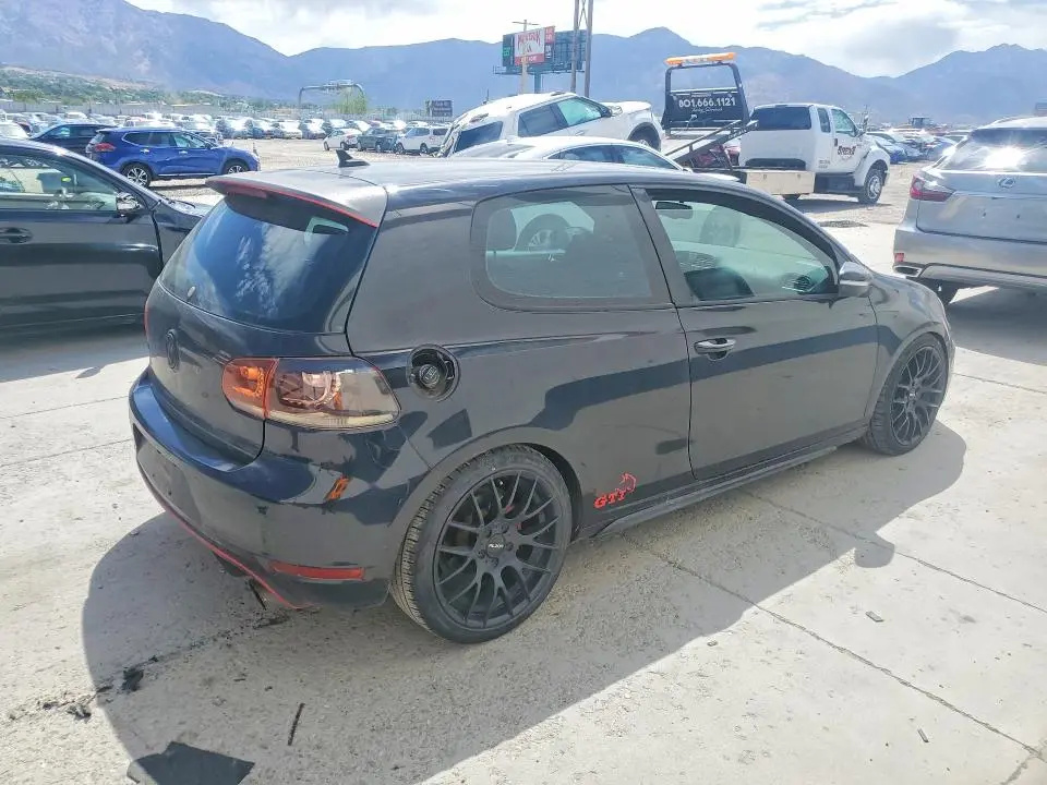 2012 VOLKSWAGEN GTI   