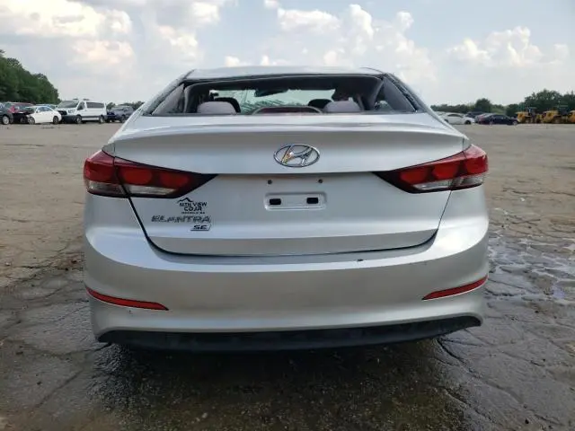2018 HYUNDAI ELANTRA SE  