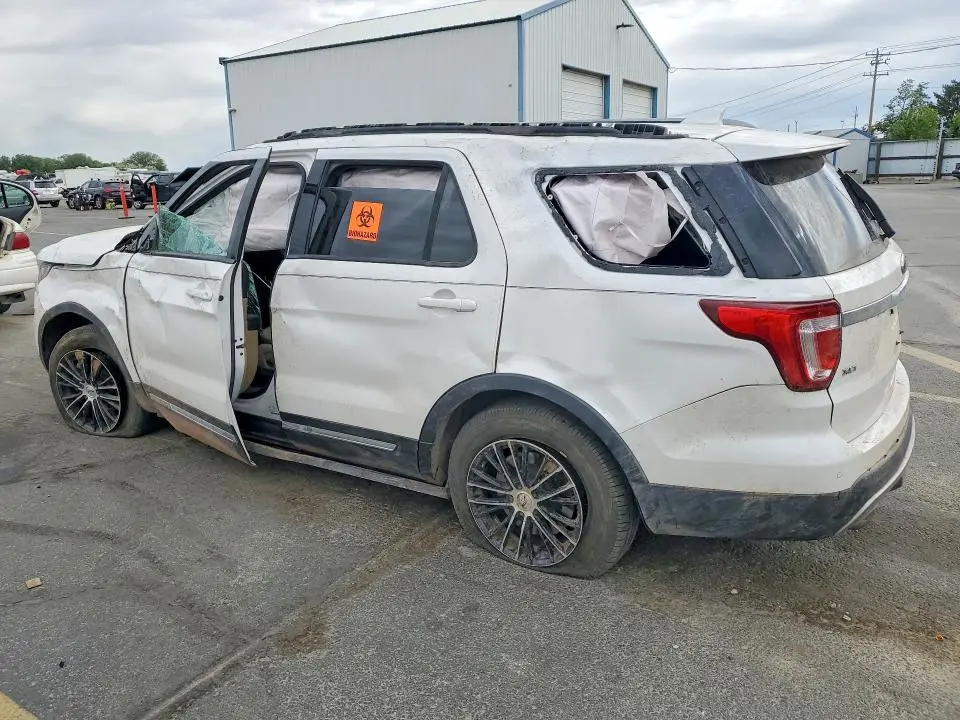 2017 FORD EXPLORER XLT  