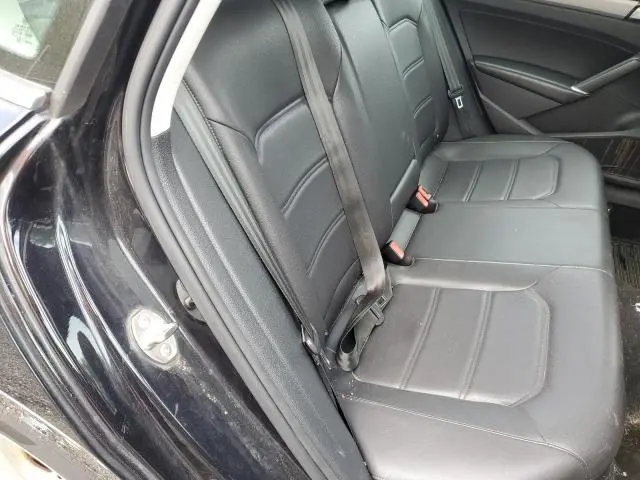 2020 VOLKSWAGEN PASSAT SE  