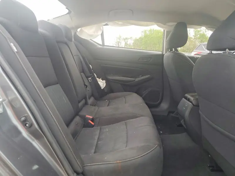 2023 NISSAN ALTIMA SV  