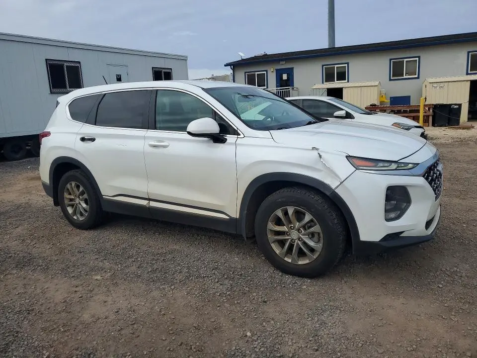 2020 HYUNDAI SANTA FE SE  