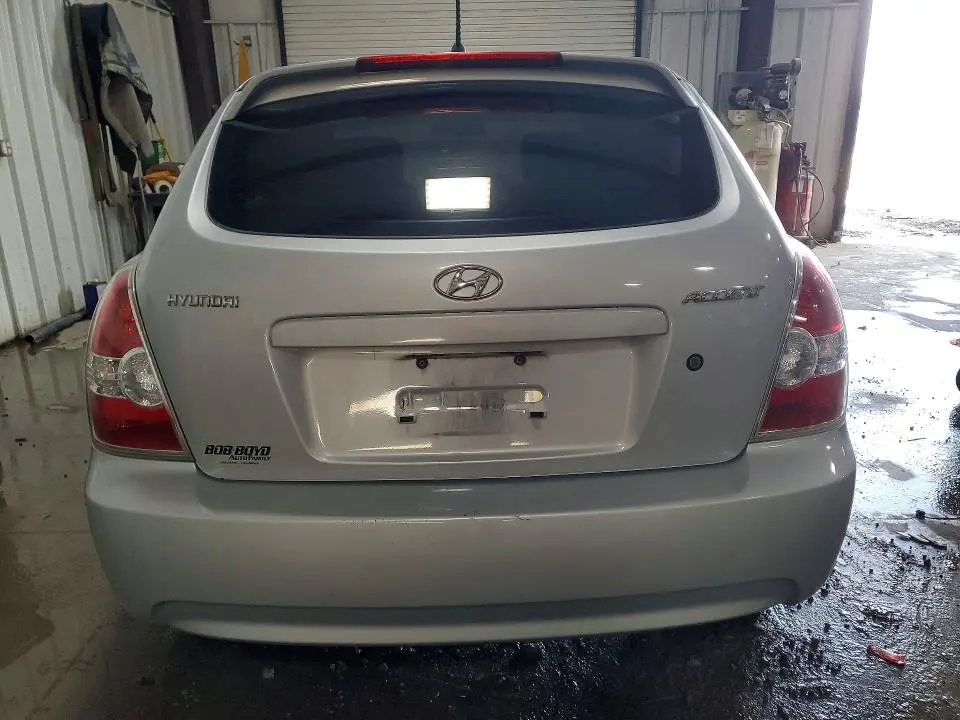 2011 HYUNDAI ACCENT GL  