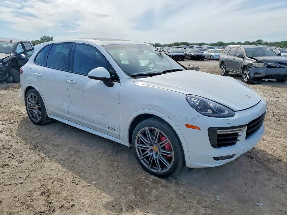 2017 PORSCHE CAYENNE GTS  