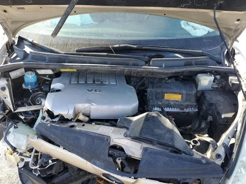 2010 TOYOTA SIENNA LE 8 PASSENGER  