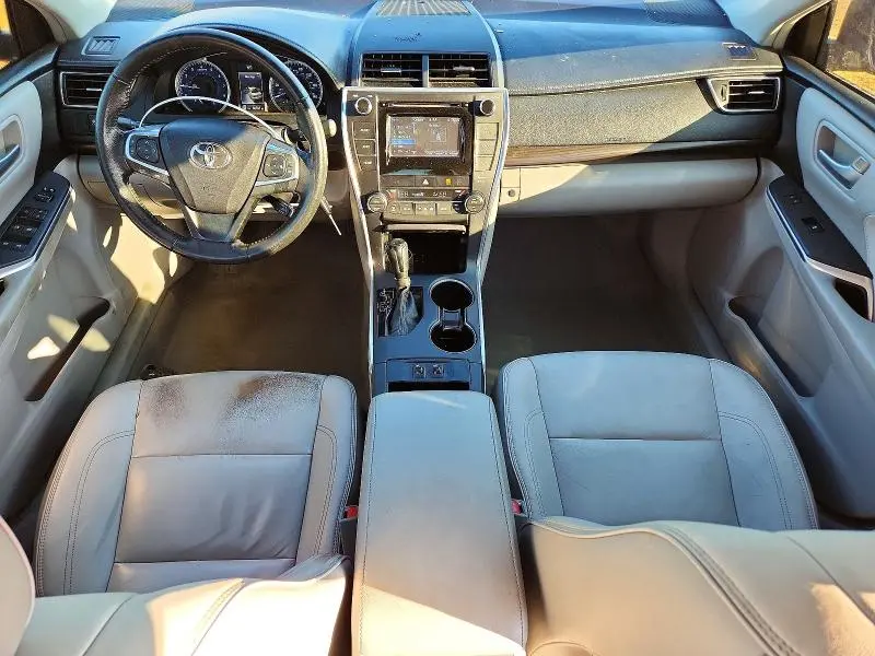 2015 TOYOTA CAMRY XLE  