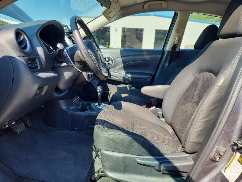 2019 NISSAN VERSA SV  