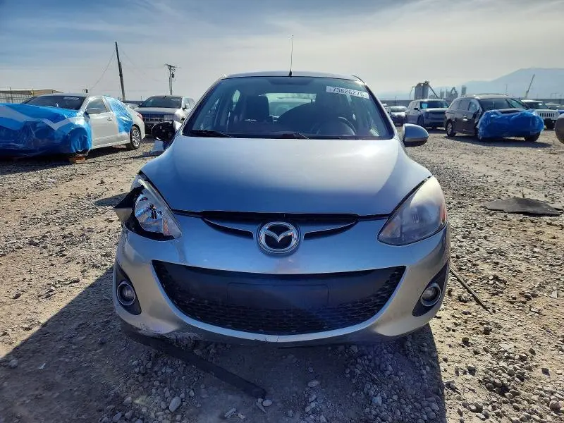 2013 MAZDA MAZDA2   