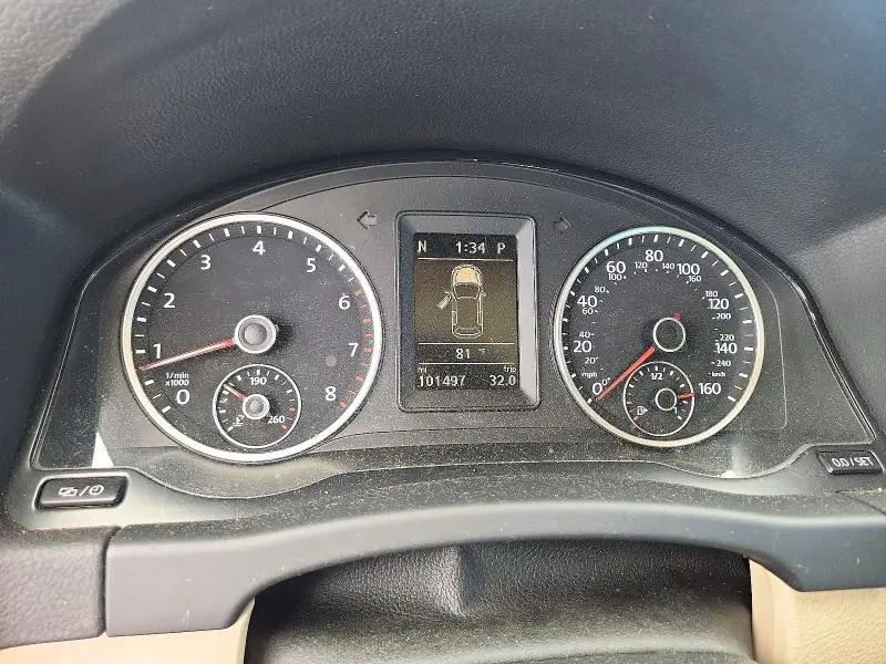 2016 VOLKSWAGEN TIGUAN S  