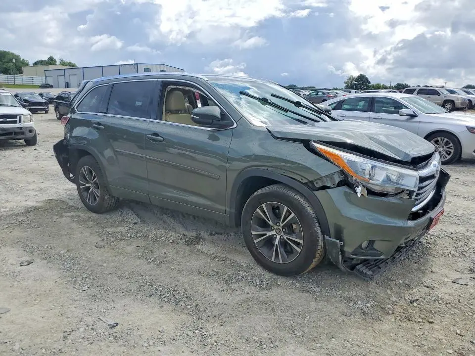 2016 TOYOTA HIGHLANDER XLE  