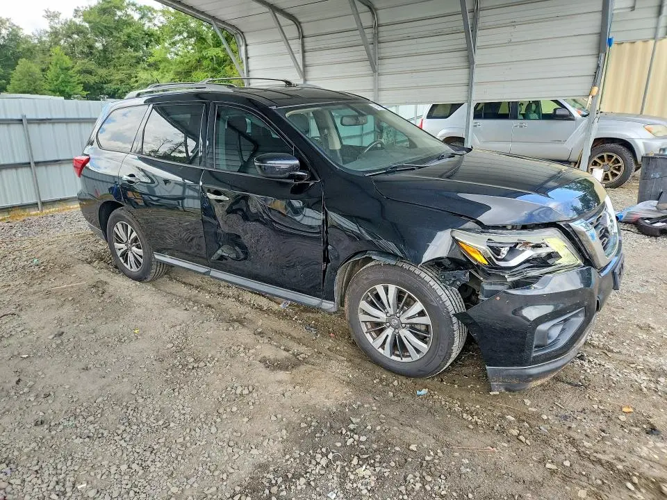 2018 NISSAN PATHFINDER SV  