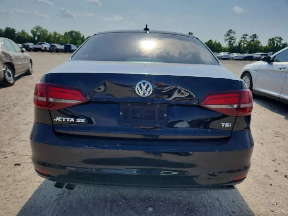 2016 VOLKSWAGEN JETTA SE  