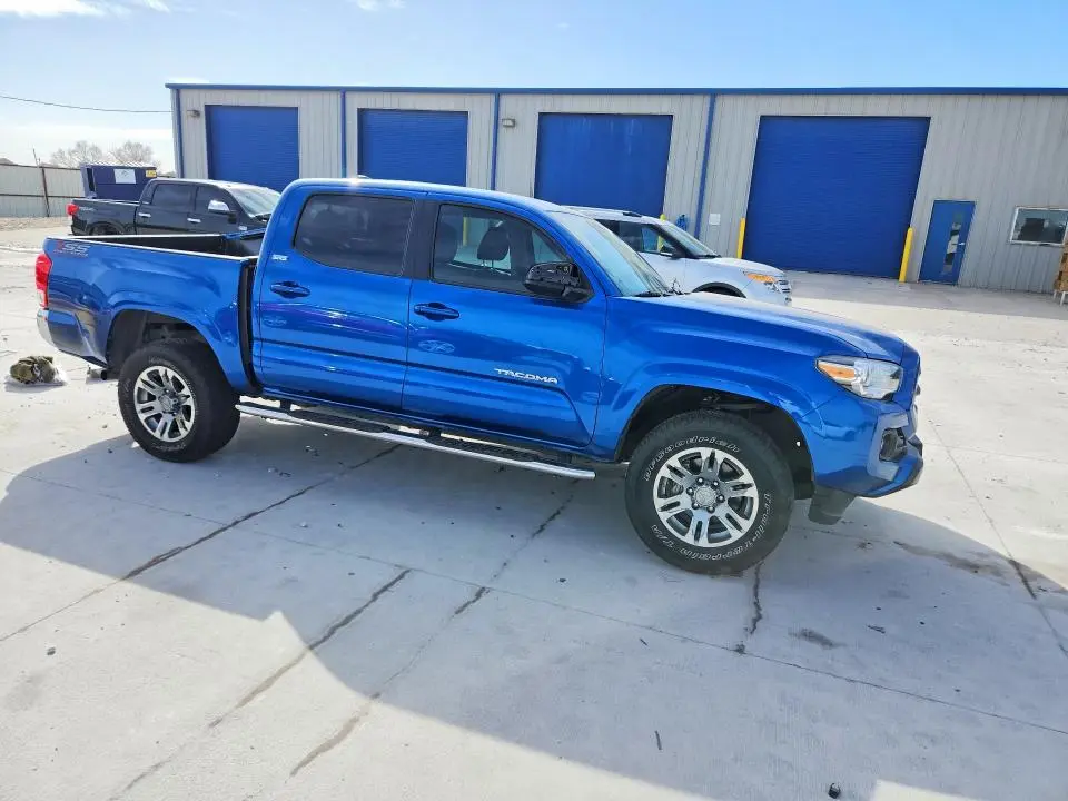 2016 TOYOTA TACOMA SR5 V6  