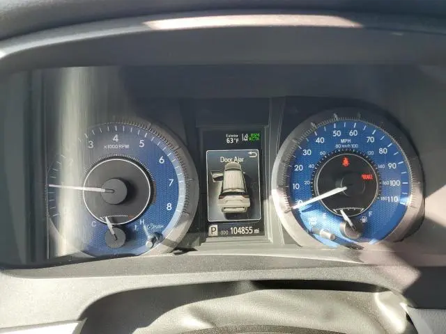2020 TOYOTA SIENNA XLE  