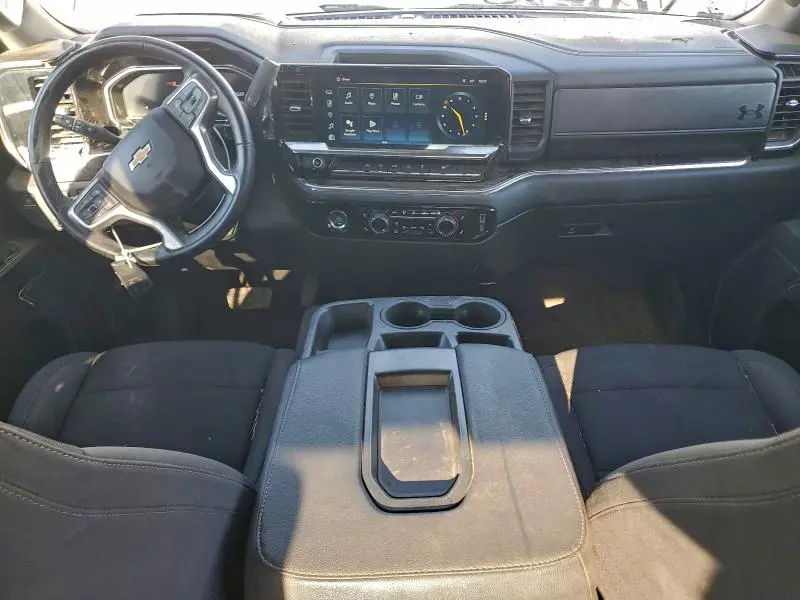 2024 CHEVROLET SILVERADO K1500 LT  