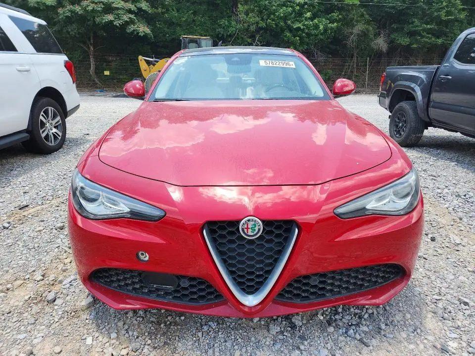2017 ALFA ROMEO GIULIA TI  