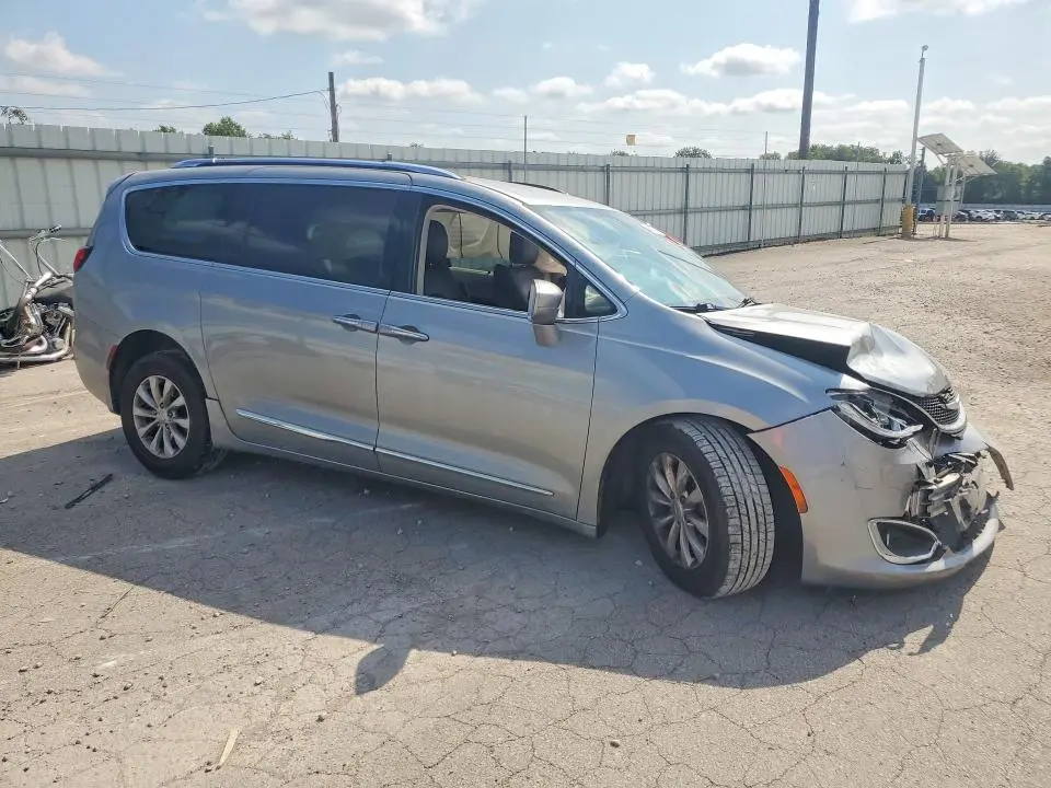 2019 CHRYSLER PACIFICA TOURING L  