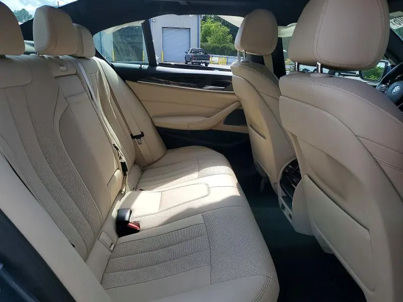 2023 BMW 530XE   