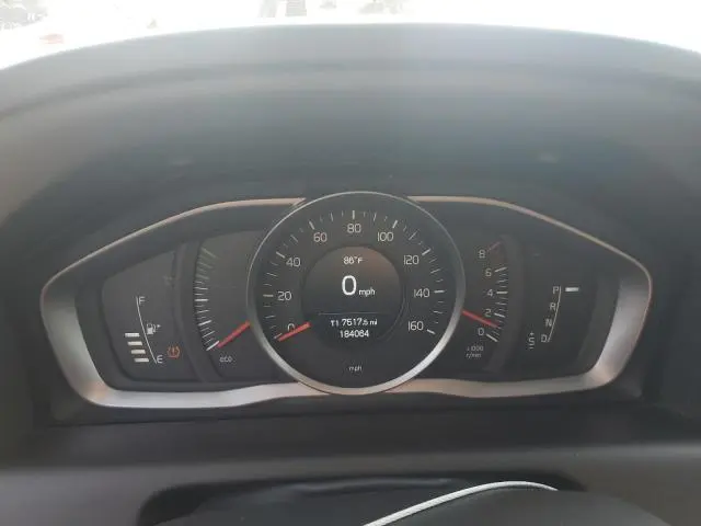 2015 VOLVO XC60 T5  