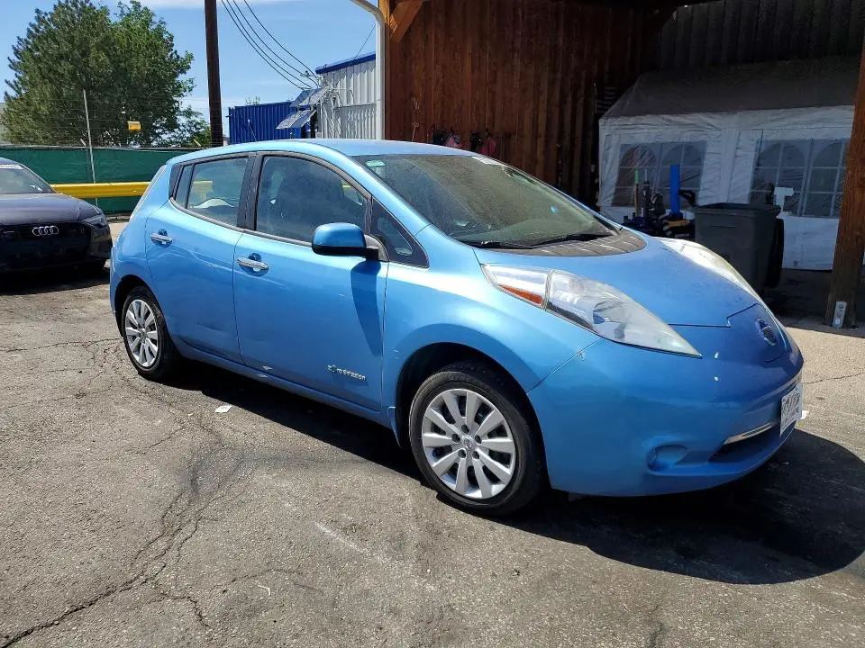 2014 NISSAN LEAF S  