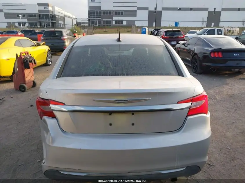 2011 CHRYSLER 200 TOURING